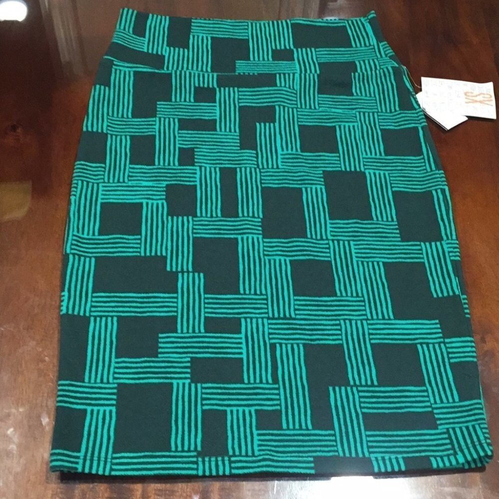XS LuLaRoe Cassie Skirt B06 36